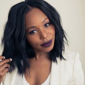 Meet your Posher, Samira